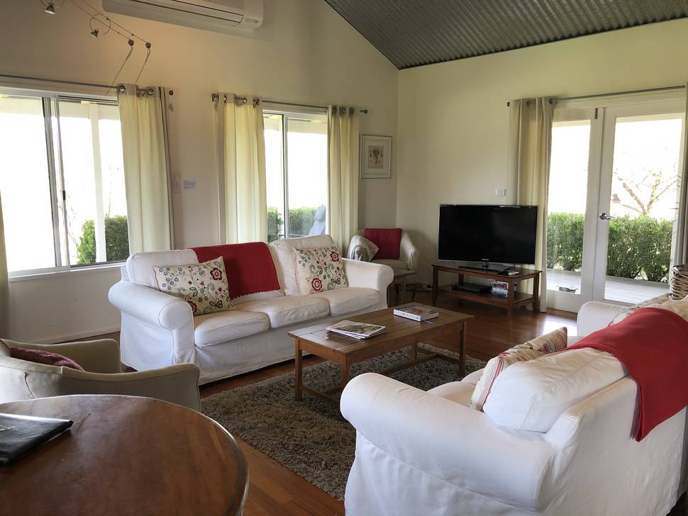 Barwidgee Gatehouse Lounge Barwidgee Gatehouse Lounge